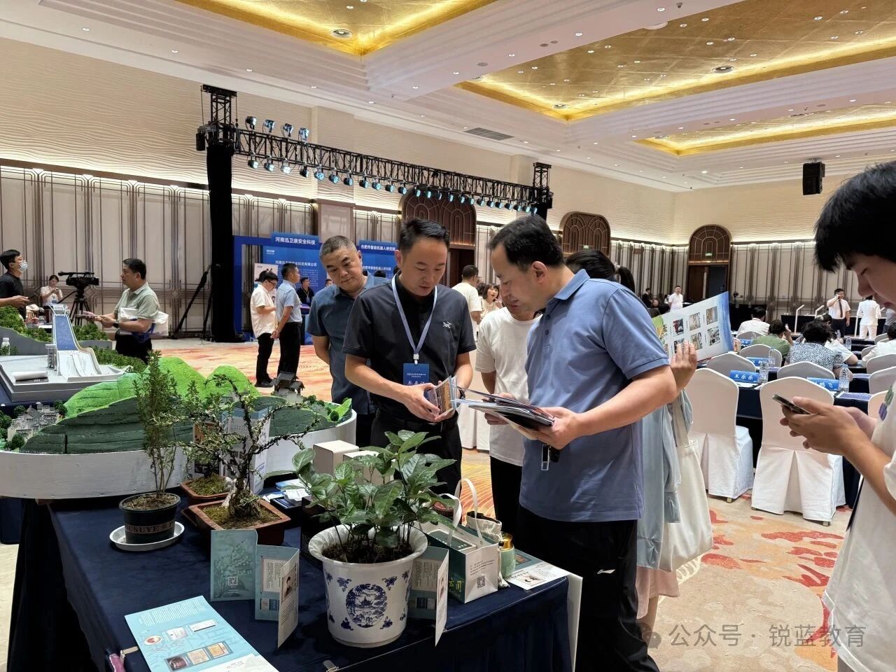 1762512008994299.jpg a807d2bf352be4d41ba43ef32c6358a6.jpg